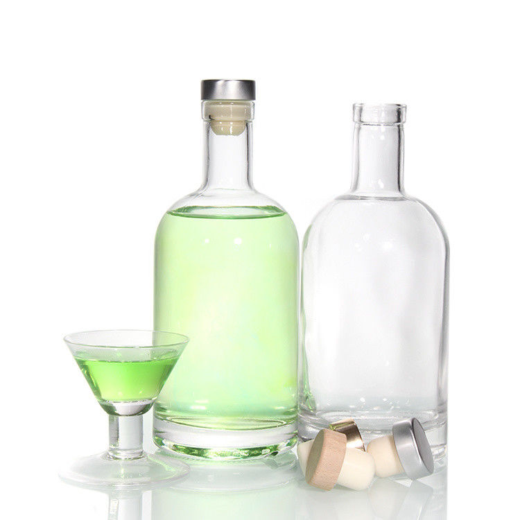 Spot goedkope prijs hoog wit materiaal 750 ml glazen drankfles voor rum whisky