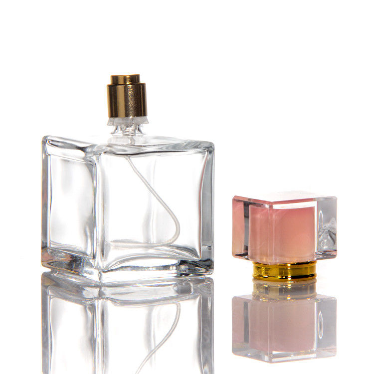 30 ml 50 ml 100 ml Vierkante zeshoekige parfumflessen kristallen dop met pompspuit op glazen fles